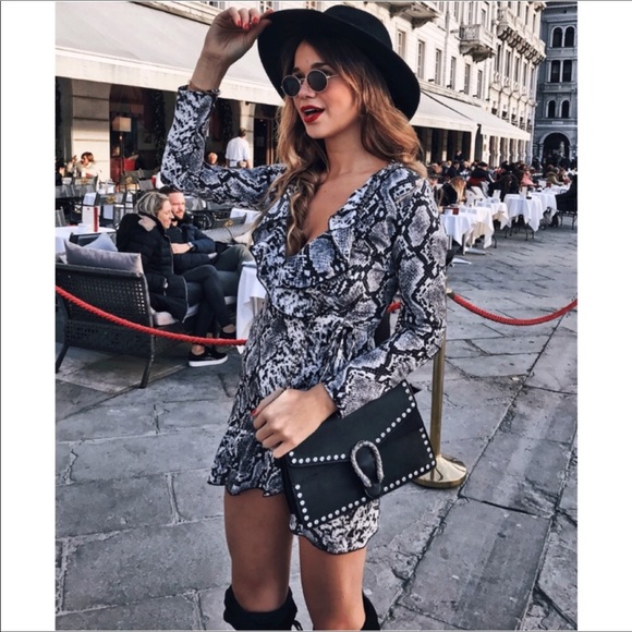 Snake Print mini wrap dress size 2 - Picture 3 of 3